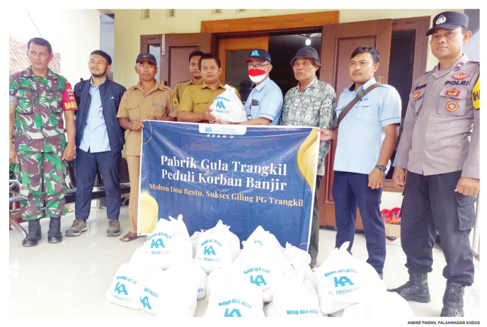 PG Trangkil Salurkan 500 Bansos kepada Korban Banjir